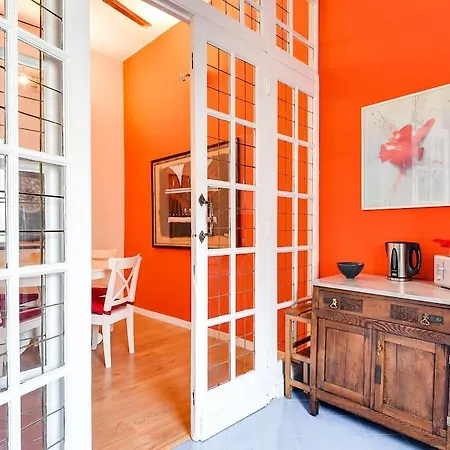 Lägenhet Nice And Bright 2 Bed Flat Near Termini *